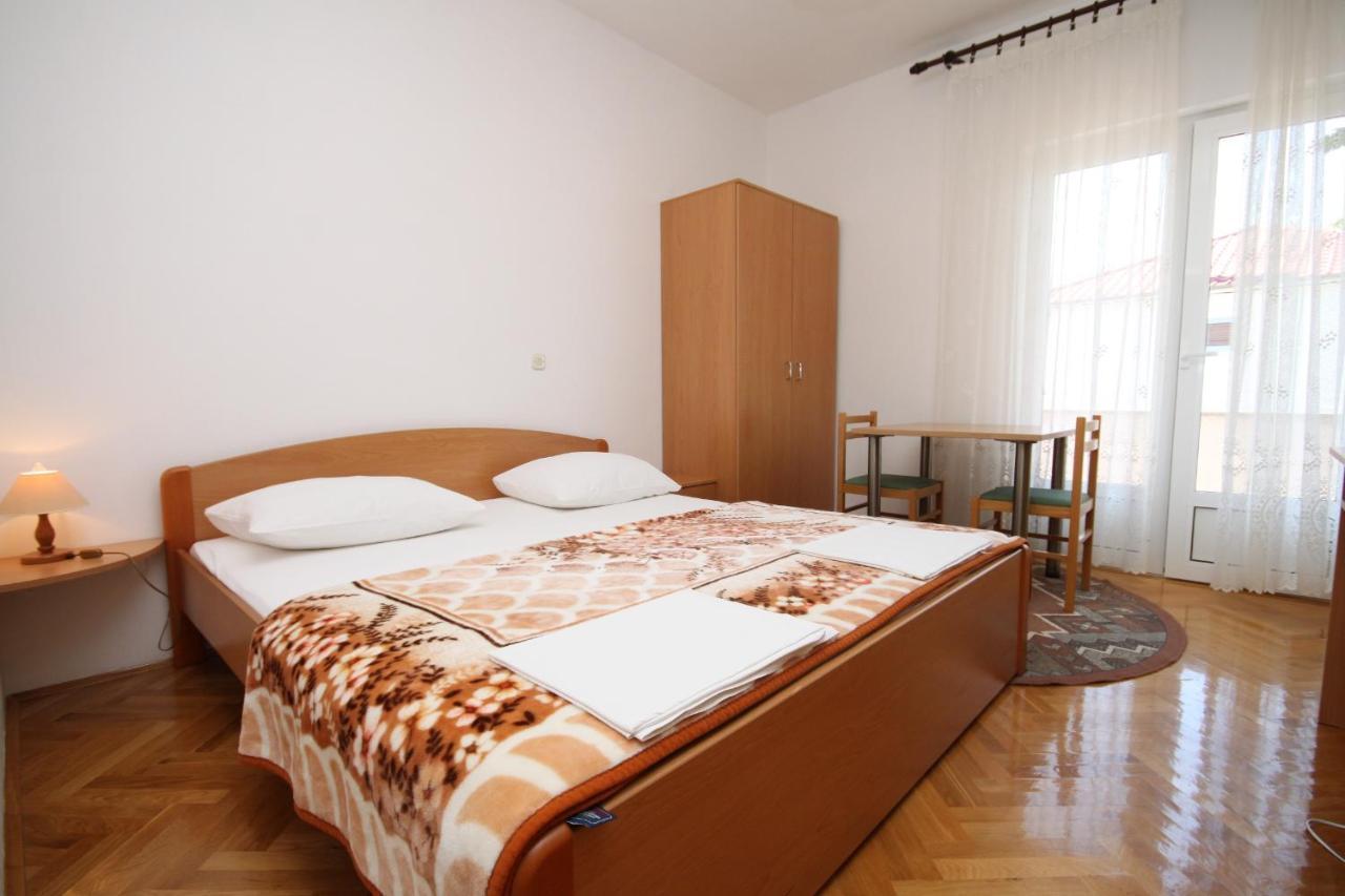 Apartments And Rooms By The Sea Seline, Paklenica - 6440 Starigrad Paklenica Eksteriør billede